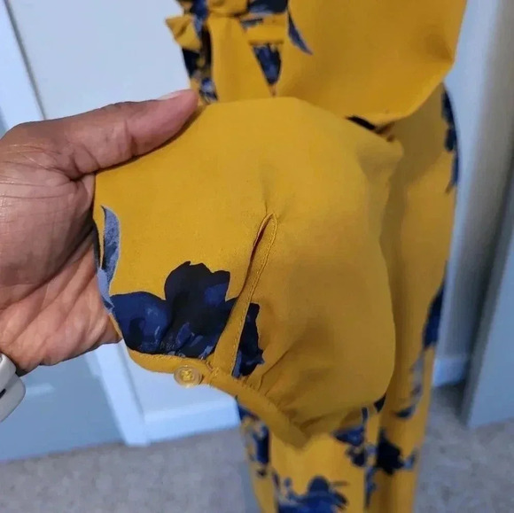 Chelsea28 Floral Yellow Print Faux Wrap Maxi Dress(S) - Picture 12 of 14